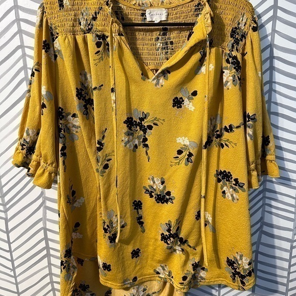 MELLODAY Tops - MELLODAY Yellow Puff Sleeve Smocked Blouse